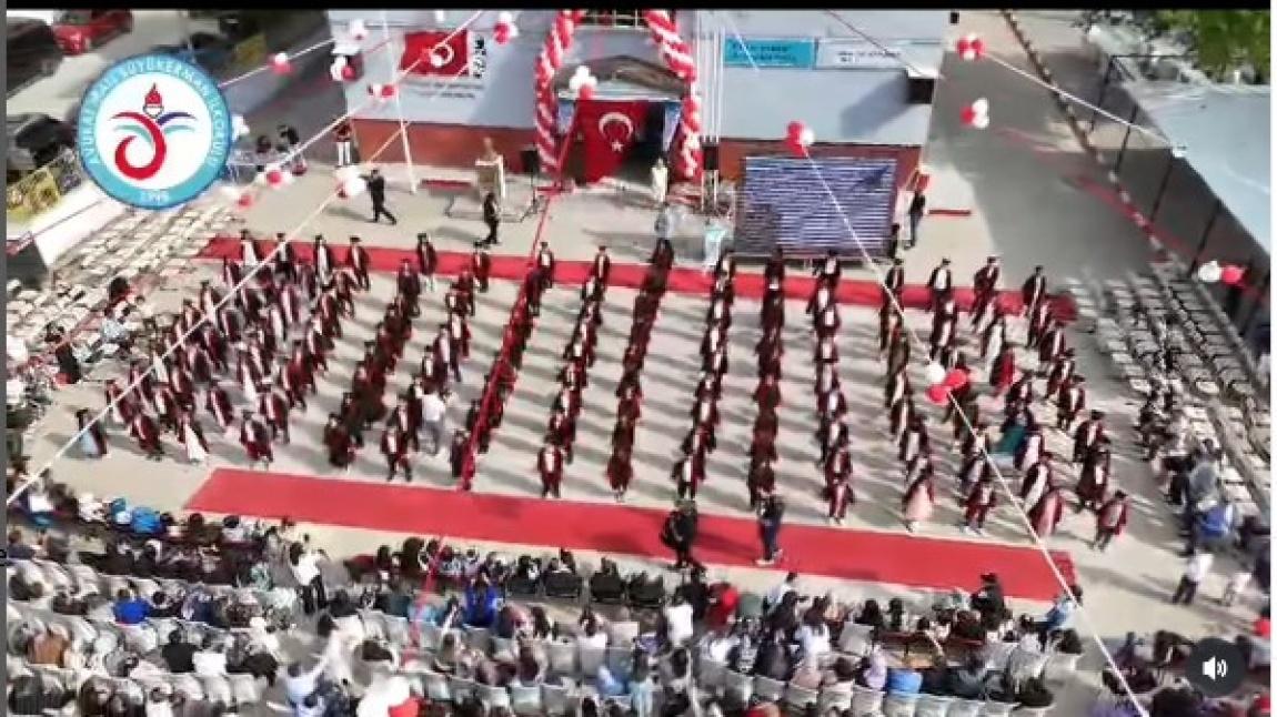 Yeni Bir Hayatın Eşiğinde Olan 4. sınıf Öğrencilerimizin Mezuniyet Heyecanı